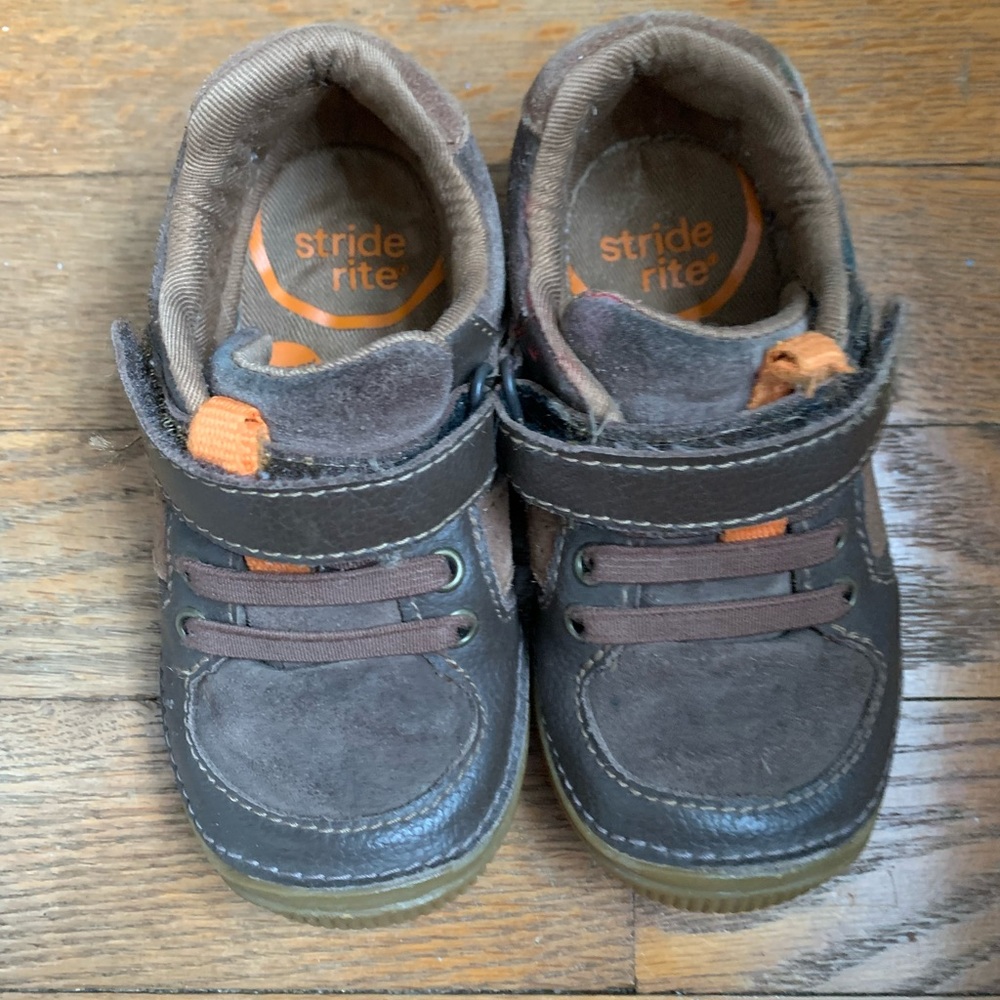 Stride Rite Wes Sneaker Brown Toddler 7